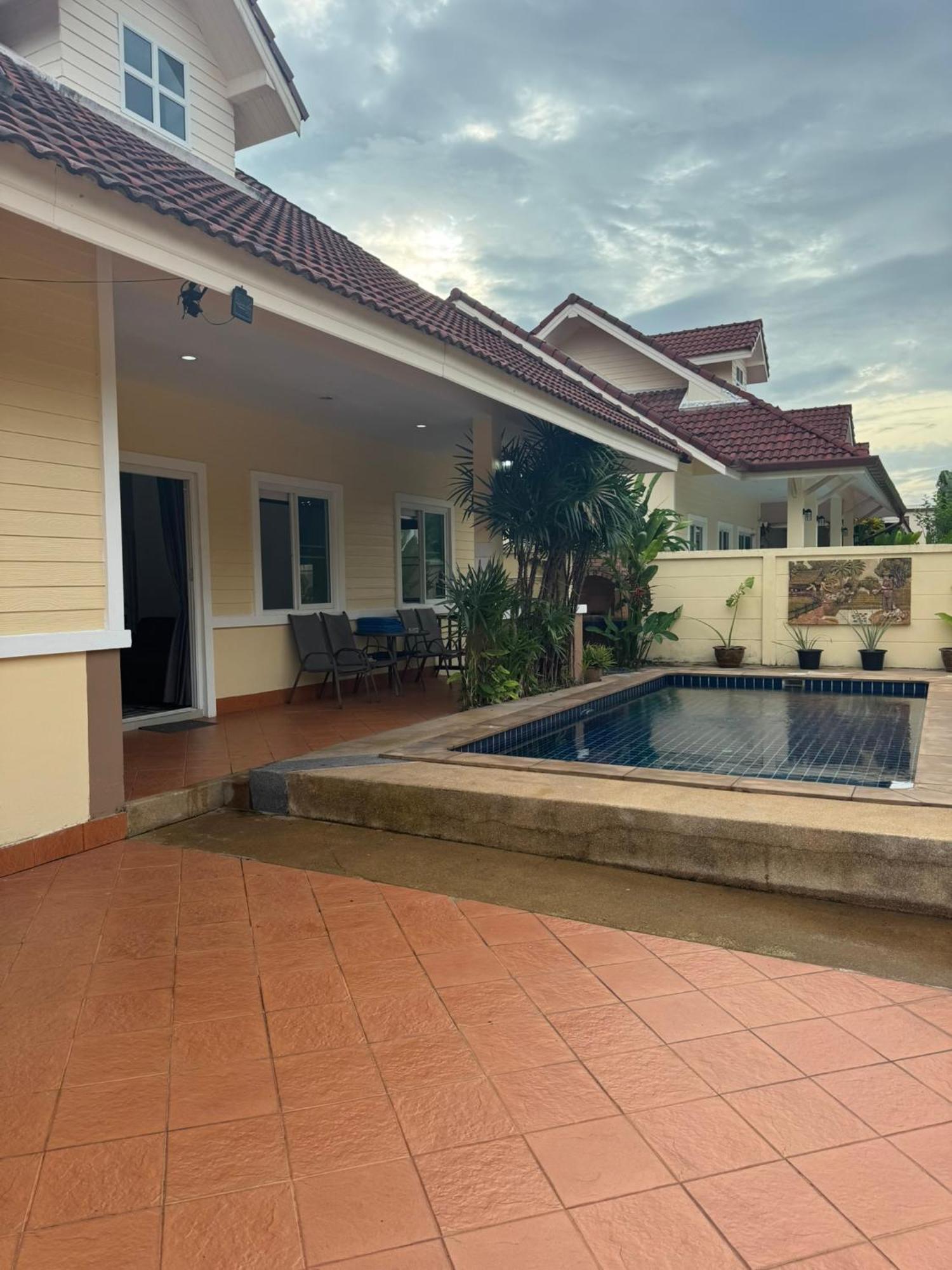 Relax Private Pool Villas - 4 Bedroom Villas Ao Nang Esterno foto
